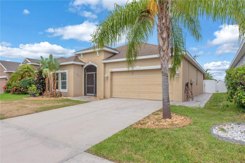 3 bedroom Single Family Residence at 710 Parker Den Drive, Bahia Lakes Ph 3, Ruskin — photo 2