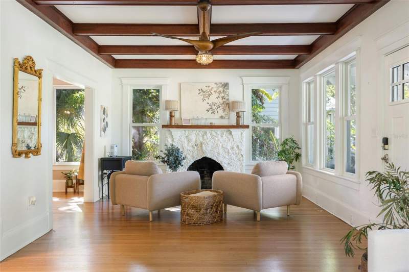 4 bedroom Single Family Residence at 1473 Barcelona Avenue, Valencia Terrace, Fort Myers — photo 3