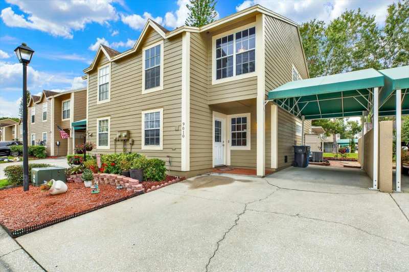 2 bedroom Condominium at 9010 Lake Place Lane #9010, Lake Place A Condo, Tampa — photo 1