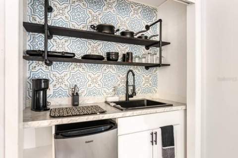 1214 N Pine Hills Road, Orlando FL - photo 14 of 36