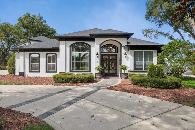 5 bedroom Single Family Residence at 1066 Ceasars Ct, Loch Leven Ph 02, Mount Dora — photo 2