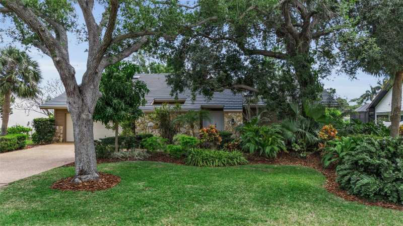 4 bedroom Single Family Residence at 1732 Pine Harrier Circle, The Landings, Sarasota — photo 1