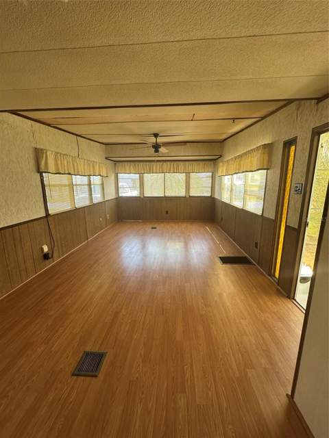 37528 Attica Avenue, Zephyrhills FL - photo 13 of 28
