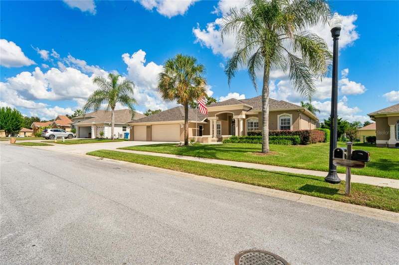 4 bedroom Single Family Residence at 3430 Rosebay Court, Pristine Place Ph 2, Spring Hill — photo 4