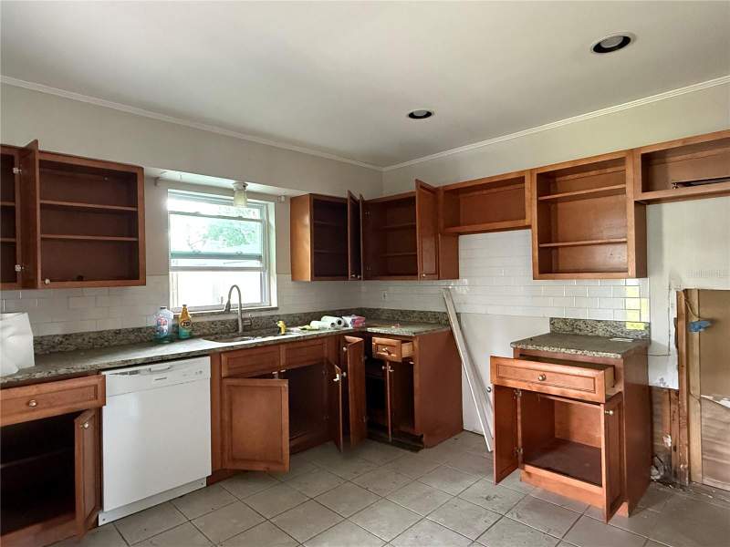 2 bedroom Single Family Residence at 321 83rd Avenue, Rio Vista Sec 5, St Petersburg — photo 4