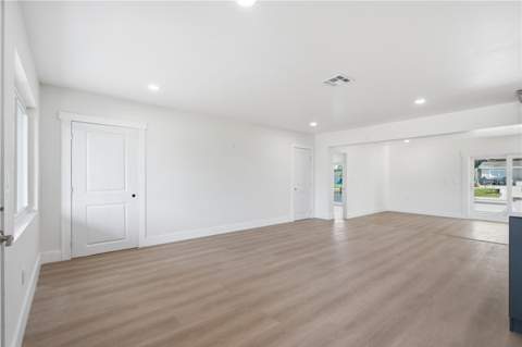 9460 Treasure Lane, St Petersburg FL - photo 13 of 26