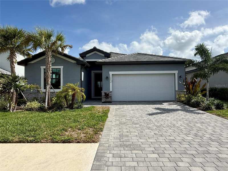 4 bedroom Single Family Residence at 10852 Sun Drop Street, Lakespur/Wellen Park, Venice — photo 1