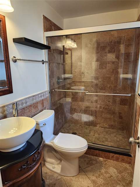 13010 Cumberland Drive, Largo FL - photo 10 of 14