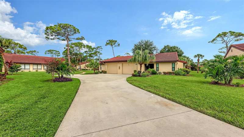 2 bedroom Villa at 3715 Pinecone Court #169, Village Des Pins III, Sarasota — photo 1