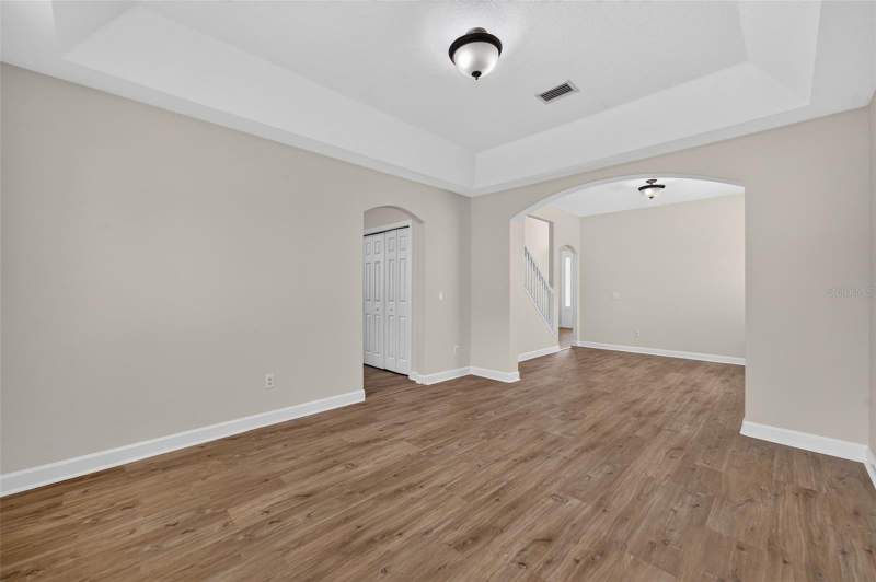 5 bedroom Single Family Residence at 166 W 11th Street, North Chuluota, Chuluota — photo 3