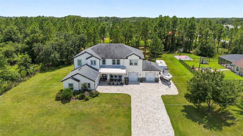 5 bedroom Single Family Residence at 19118 Palmland Street, Cape Orlando Estates, Orlando — photo 3