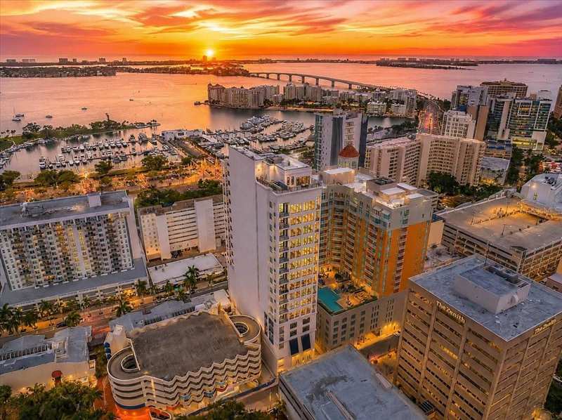 3 bedroom Condominium at 33 S Palm Avenue #901, Demarcay, Sarasota — photo 1