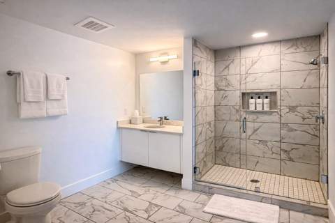 411 E Shore Drive #411, Clearwater Beach FL - photo 6 of 6