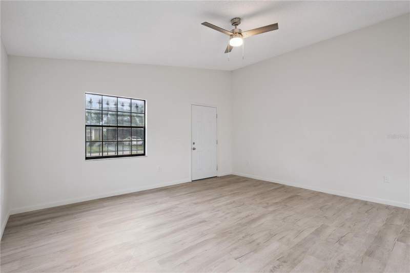 4 bedroom Single Family Residence at 716 Grove Avenue, Magruder Rev, Orlando — photo 5