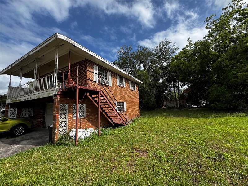 4 bedroom Single Family Residence at 1307 HISTORIC GOLDSBORO BOULEVARD, SOUTH SANFORD, SANFORD — photo 2