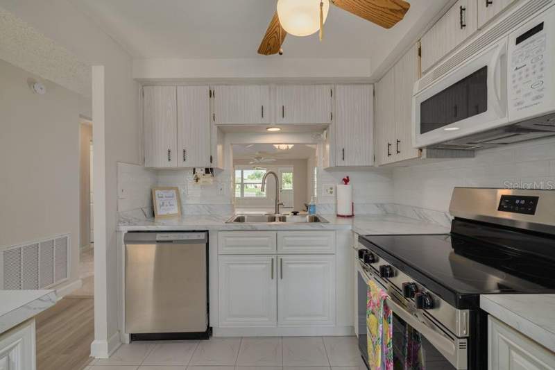 2 bedroom Villa at 4433 Sunstate Drive, Gardens Of Beacon Square, New Port Richey — photo 5
