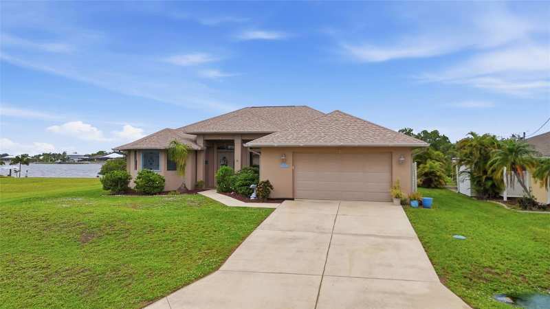 3 bedroom Single Family Residence at 470 Spring Lake Boulevard, Port Charlotte Sec 010, Port Charlotte — photo 1