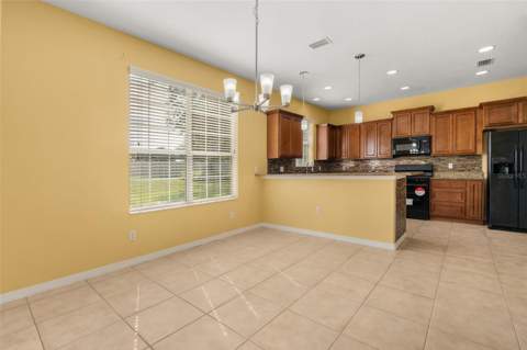 413 Split Oak Court, Eustis FL - photo 6 of 6