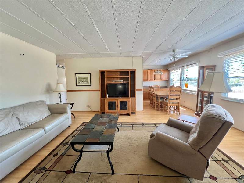 2 bedroom Mobile Home at 101 Ixora Way, Hawthorne At Leesburg A Coop, Leesburg — photo 5