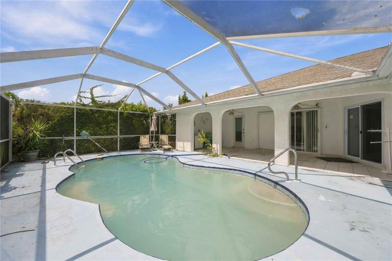 4 bedroom Single Family Residence at 23179 Avacado Avenue, Port Charlotte Sec 020, Port Charlotte — photo 2