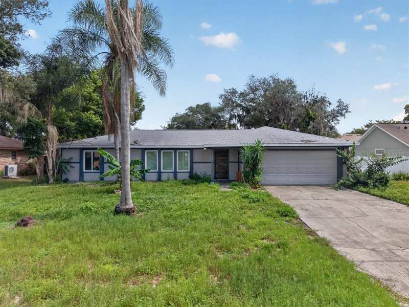 5 bedroom Single Family Residence at 1345 Herndon Avenue, Deltona Lakes Unit 51, Deltona — photo 1