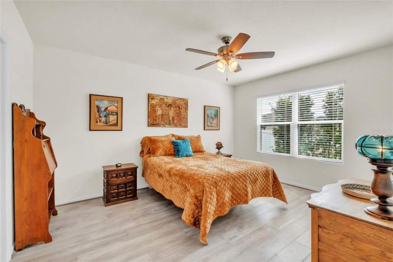 4 bedroom Single Family Residence at 9527 Sunstone Boulevard, Oakmont Reserve Ph 1, Thonotosassa — photo 4