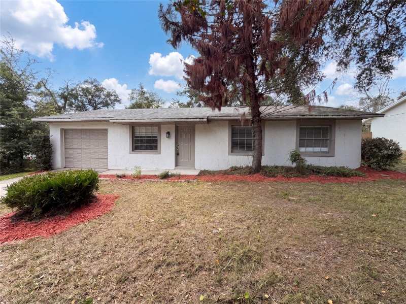 3 bedroom Single Family Residence at 976 Liskeard Avenue, Minaki Heights, Orange City — photo 1