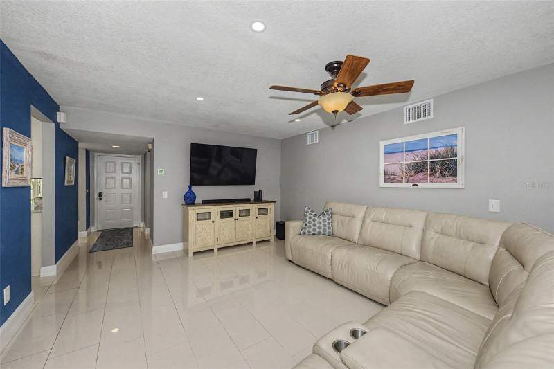 3 bedroom Condominium at 1801 E Lake Road #1D, El Pasado A Condo, Palm Harbor — photo 5