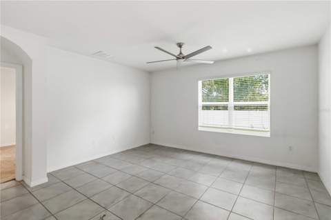 1702 Johnson Pointe Drive, Plant City FL - photo 9 of 27