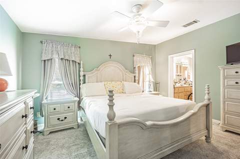 37349 Gill Avenue, Zephyrhills FL - photo 17 of 58