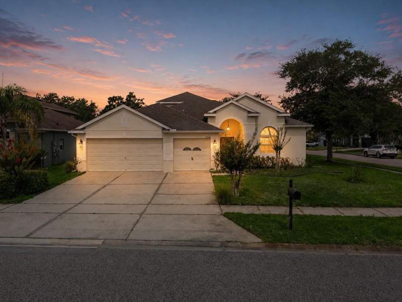 5 bedroom Single Family Residence at 2066 Gloria Oak Court, Cypress Lakes Pcls D & L, Orlando — photo 3