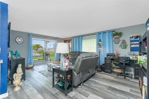 1520 Blue Heron Drive, Englewood FL - photo 13 of 46
