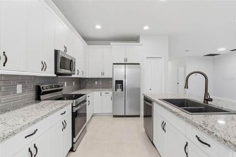 8201 Cypress Breeze Way, Tampa FL - photo 15 of 37