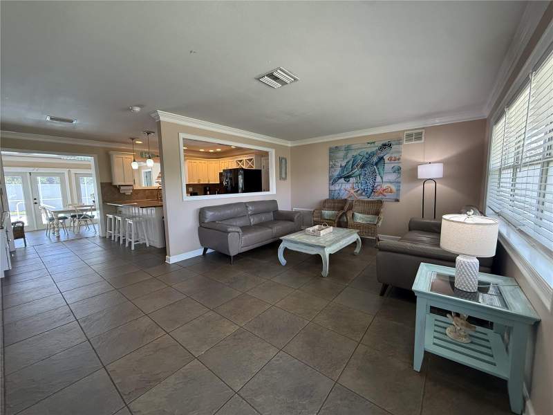 4 bedroom Single Family Residence at 2398 Nolan Drive, Marsandra Estates, Largo — photo 3
