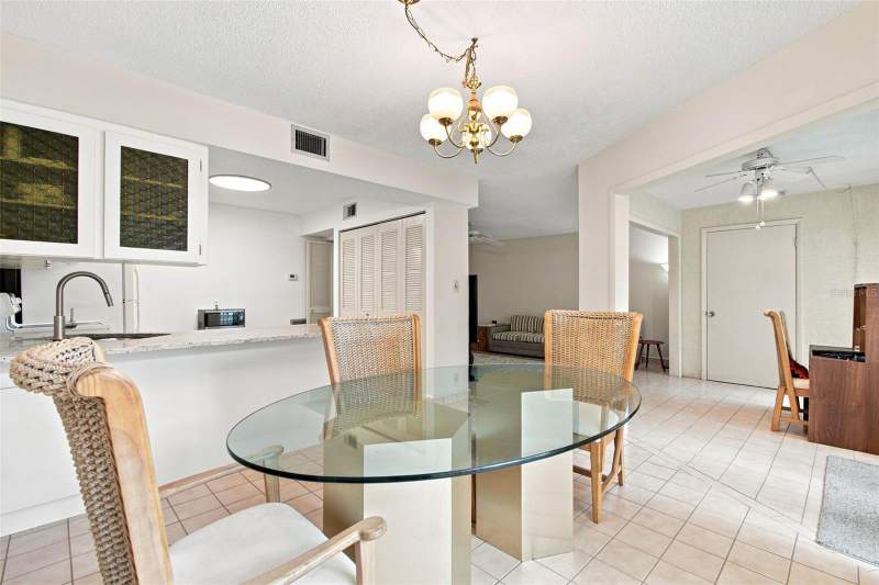 2 bedroom Condominium at 1655 S Highland Avenue #B110, Penthouse Groves, Clearwater — photo 3