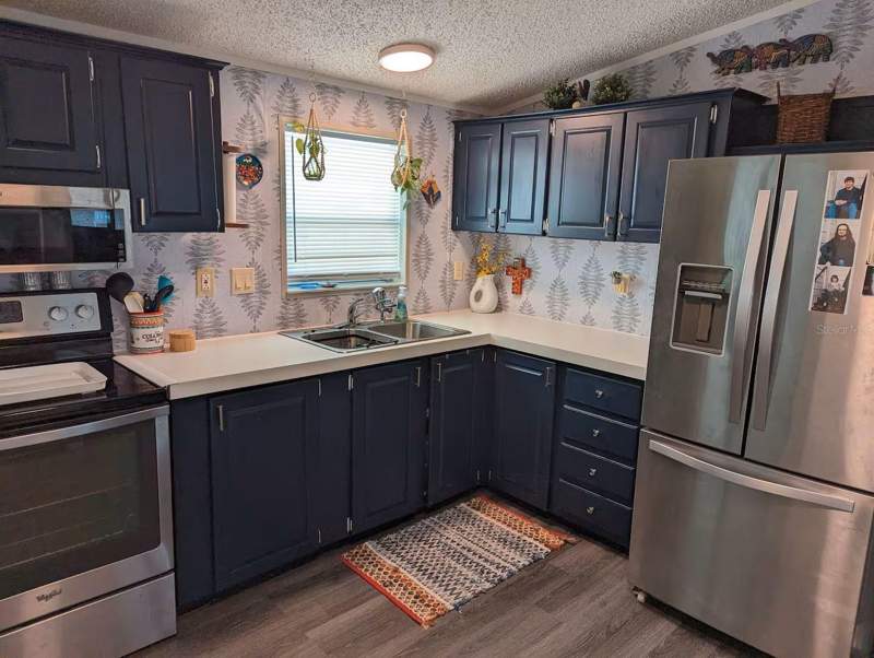 3 bedroom Manufactured Home at 12970 Spencer Street, Harvey Heights, Fort Myers — photo 4