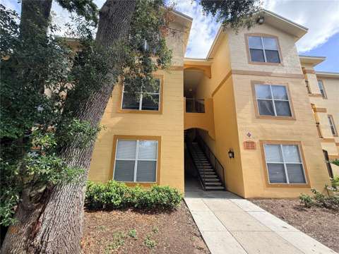 5618 Pinnacle Heights Circle #305, home for sale in Tampa 33624