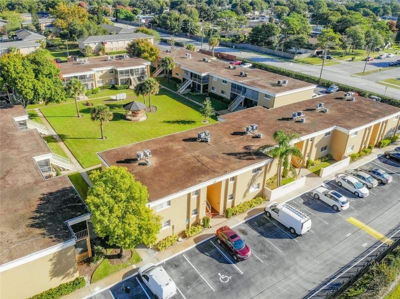 2 bedroom Condominium at 1000 Lake Of The Woods Boulevard #202H, Ashwood Condo, Fern Park — photo 4