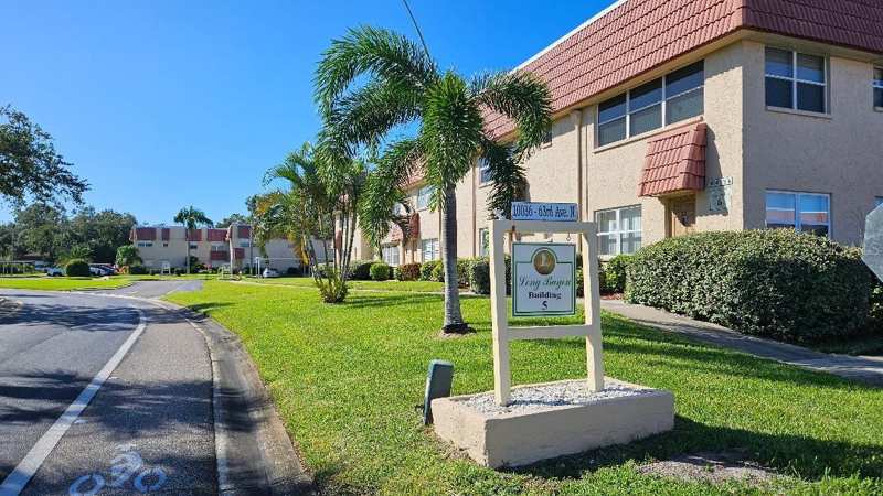 1 bedroom Condominium at 10036 63rd Avenue #25, Long Bayou, St Petersburg — photo 1