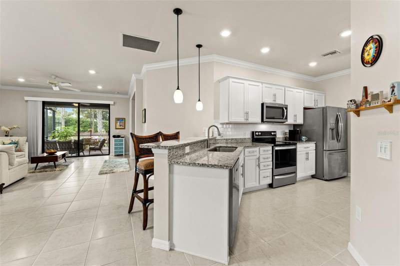 2 bedroom Villa at 18831 Lanuvio Street, Islandwalk/The West Vlgs Ph 5, Venice — photo 3
