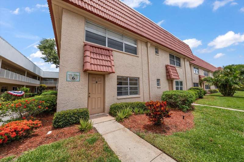 2 bedroom Condominium at 10037 62nd Terrace #1, Long Bayou, St Petersburg — photo 5