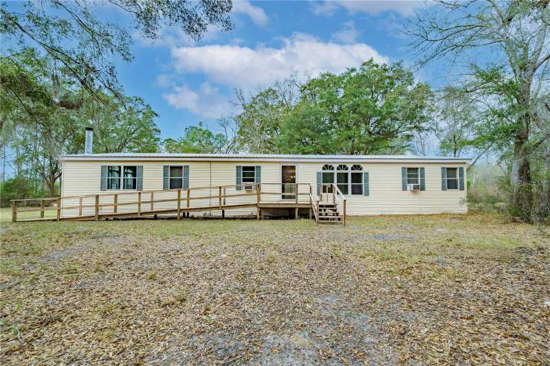 4 bedroom Manufactured Home at 19514 N County Road 225, Gainesville, Gainesville — photo 1