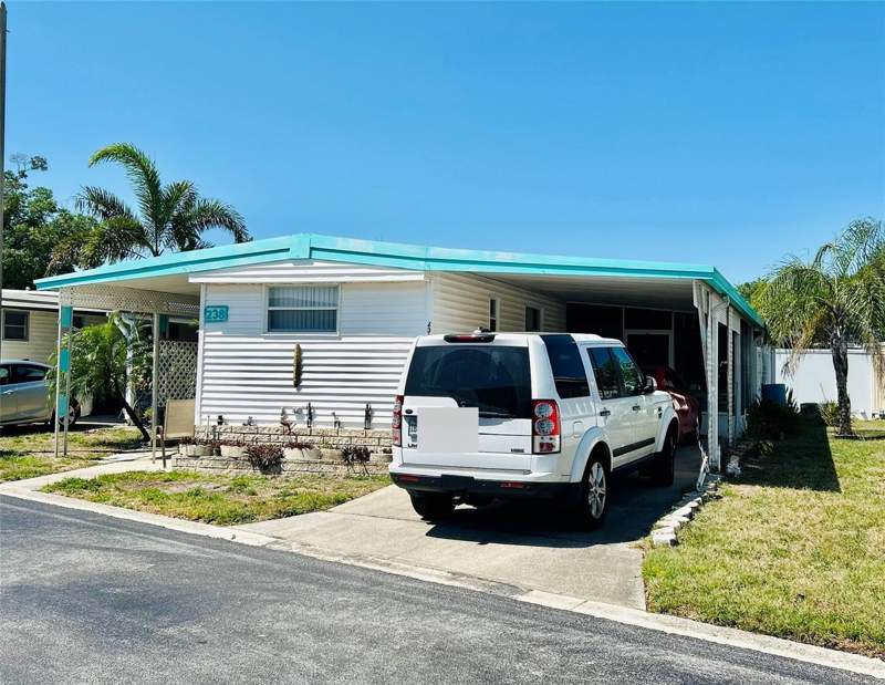3 bedroom Mobile Home at 9790 66th Street #238, Clearwater Cascade M/H Park Unrec, Pinellas Park — photo 2