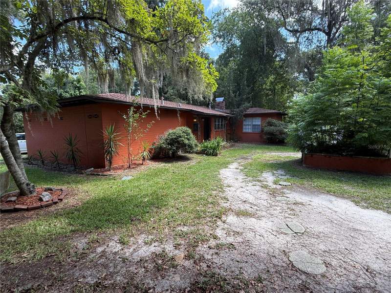 3 bedroom Single Family Residence at 1830 SW Williston Road, Gainesville, Gainesville — photo 2