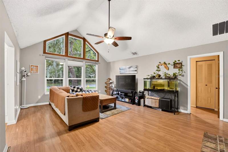 3 bedroom Single Family Residence at 7304 SW 18th Place, Pine Glade, Gainesville — photo 3