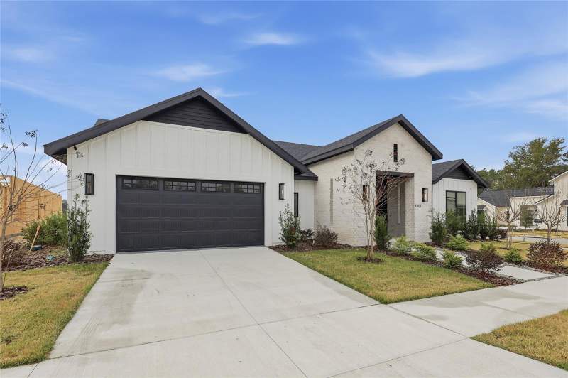 4 bedroom Single Family Residence at 1001 SW 120th Drive, Glorias Way, Gainesville — photo 3