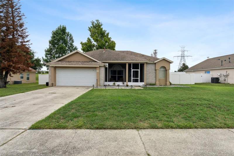 3 bedroom Single Family Residence at 14825 Greater Pines Boulevard, Greater Pines Ph I Sub, Clermont — photo 2