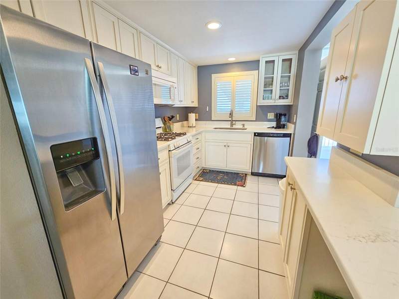 1 bedroom Condominium at 5980 Shore Boulevard #1006, Town Shores, Gulfport — photo 5