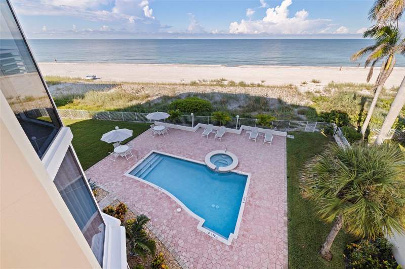 3 bedroom Condominium at 19616 Gulf Boulevard #302, Beach Club Of Indian Shores, Indian Shores — photo 2
