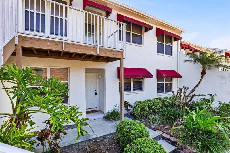 East Bay Golf Villas At Water View Condo